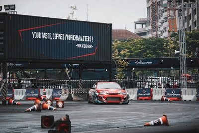 Vehicles parked in the wall of the red
